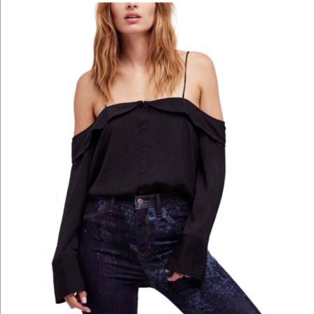 EUC 🌟 Free People Off Shoulder top